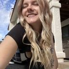 vickitorialyn (Mommy V) free OnlyFans Leaked Pictures and Videos 

 profile picture